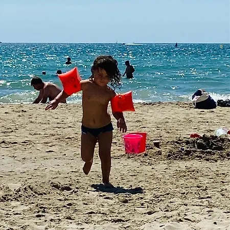 Appt avec parking, clim, wifi à 50 m de la plage Palavas-les-Flots Extérieur photo