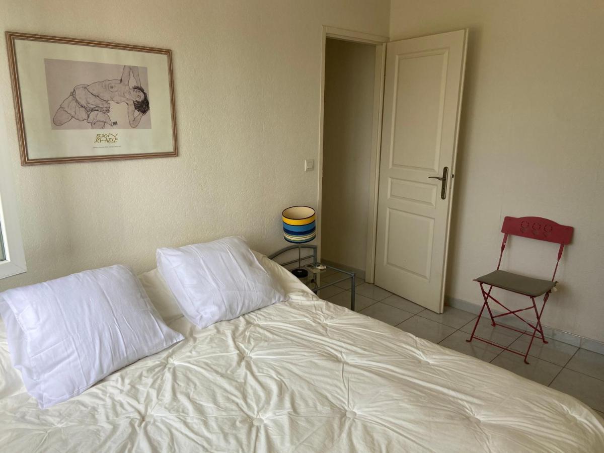 Apartment Appt Avec Parking, Clim, Wifi A 50 M De La Palavas-les-Flots